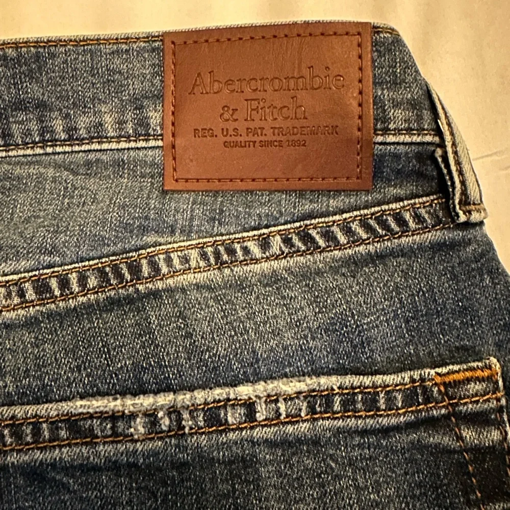 Abercrombie & Fitch jeans, size 31x32, athletic skinny, fits like a stra…